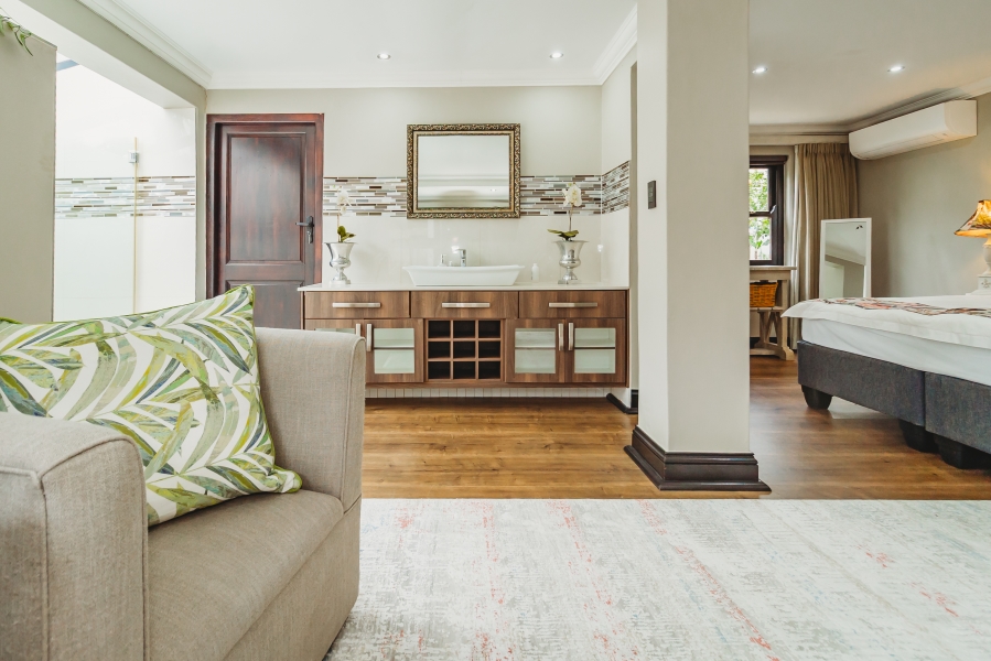 4 Bedroom Property for Sale in Heatherlands Western Cape